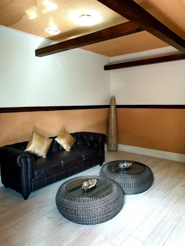 Hotel H Granollers Dış mekan fotoğraf